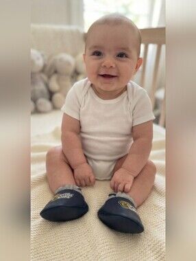 NWT Penn State Nittany Lions Baby Booties 0-6 Months Collegiate Gear